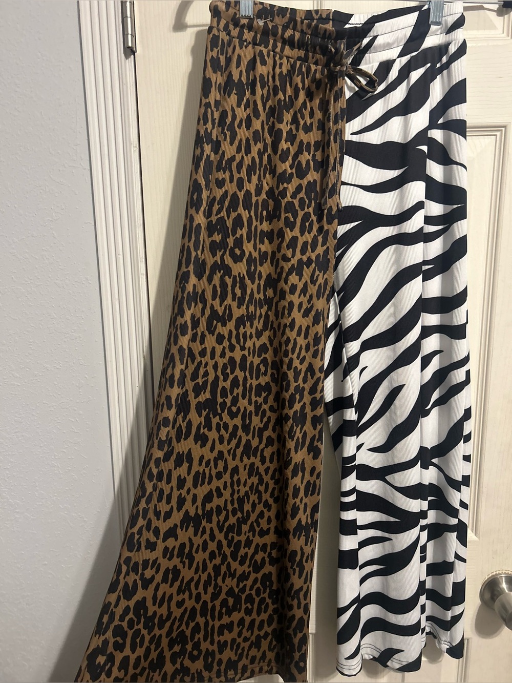 EMY Ave Leopard & Zebra Print Wide leg pants - Brown/Black & White - Picture 2 of 4